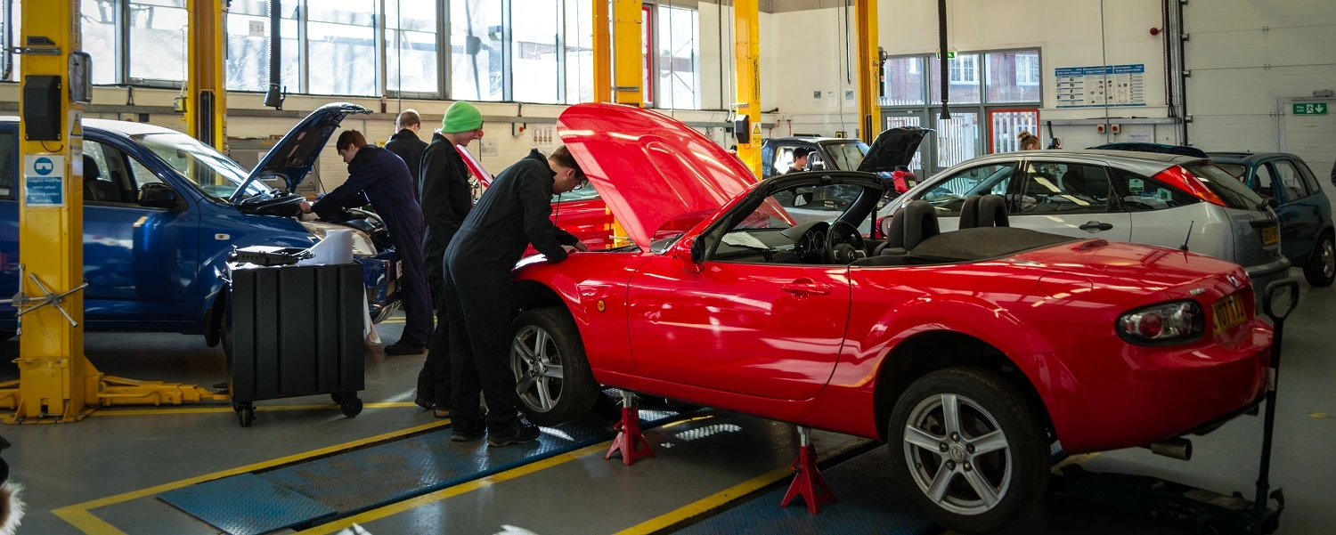 Motor Vehicle students in workshop